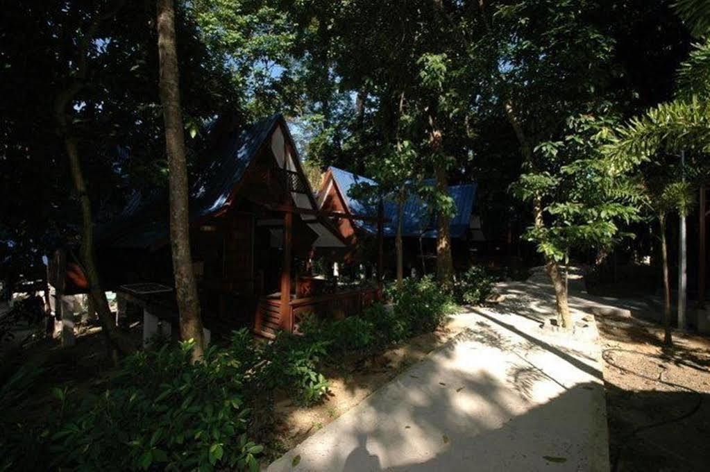 Shari La Island Resort Kampong Pasir Hantu Екстериор снимка