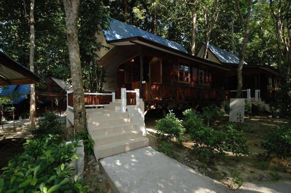 Shari La Island Resort Kampong Pasir Hantu Екстериор снимка