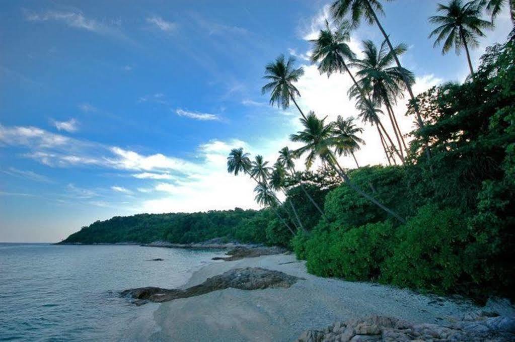 Shari La Island Resort Kampong Pasir Hantu Екстериор снимка