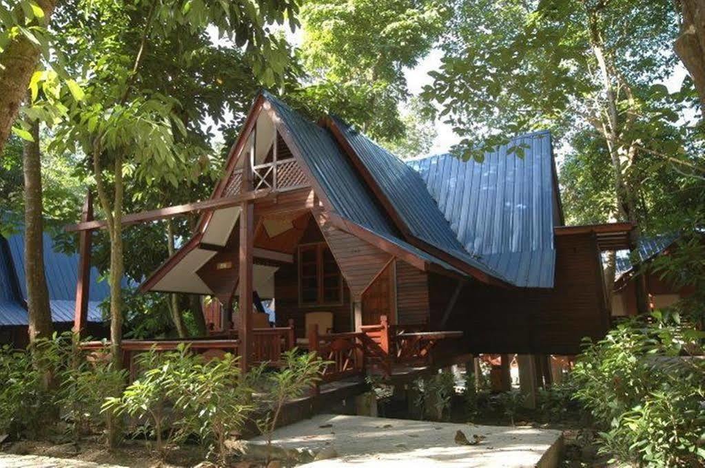 Shari La Island Resort Kampong Pasir Hantu Екстериор снимка